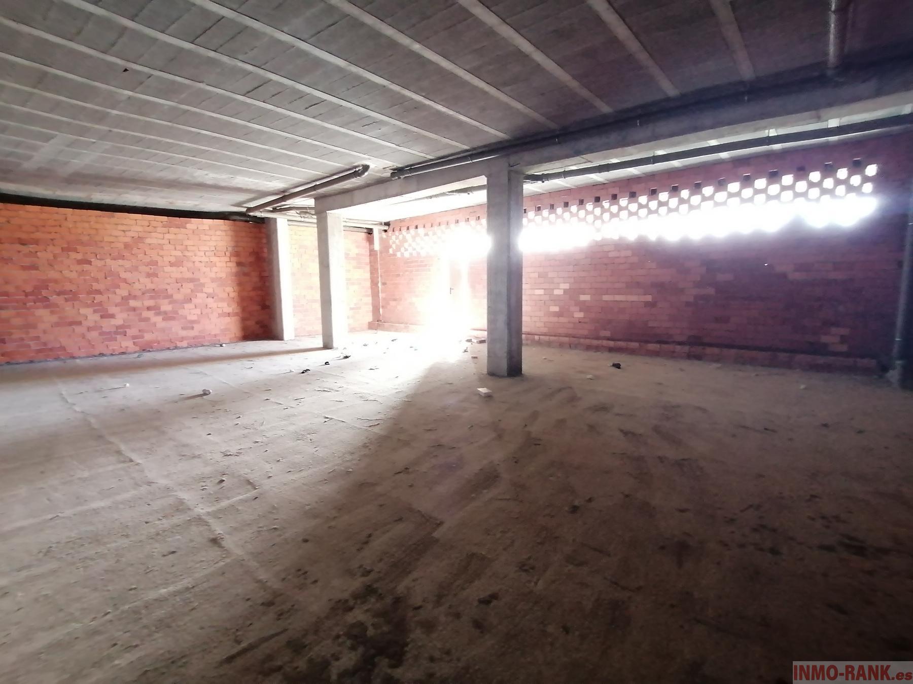 For sale of commercial in Vigo