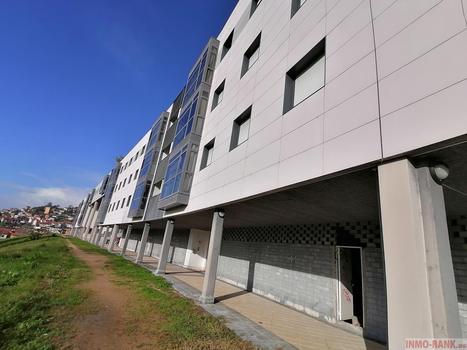 For sale of commercial in Vigo