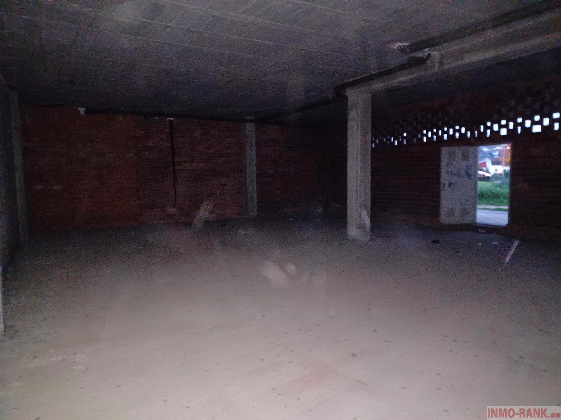 For sale of commercial in Vigo