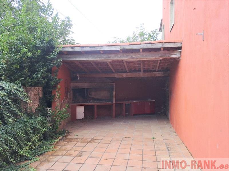 For sale of house in A Cañiza