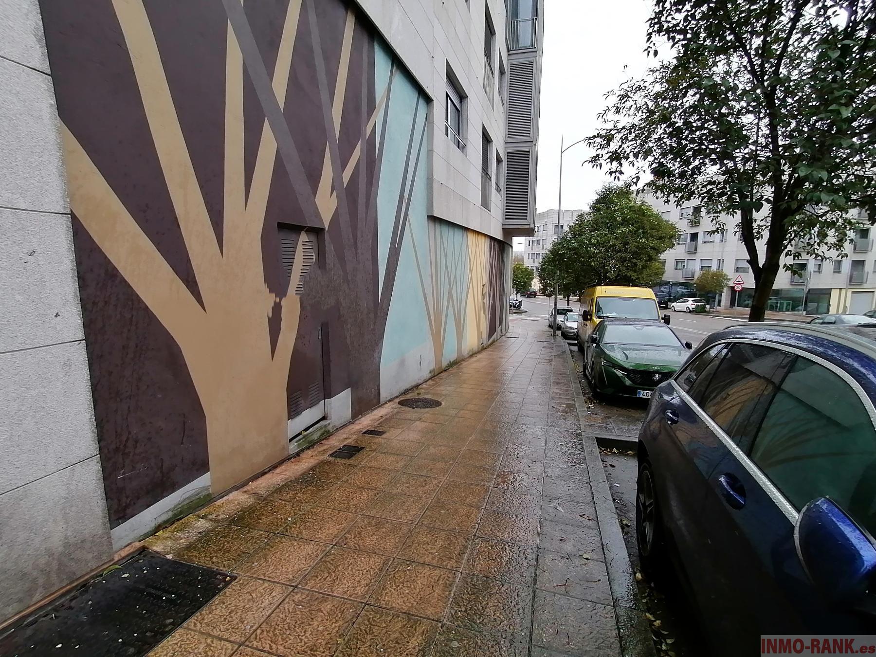 For sale of commercial in Vigo