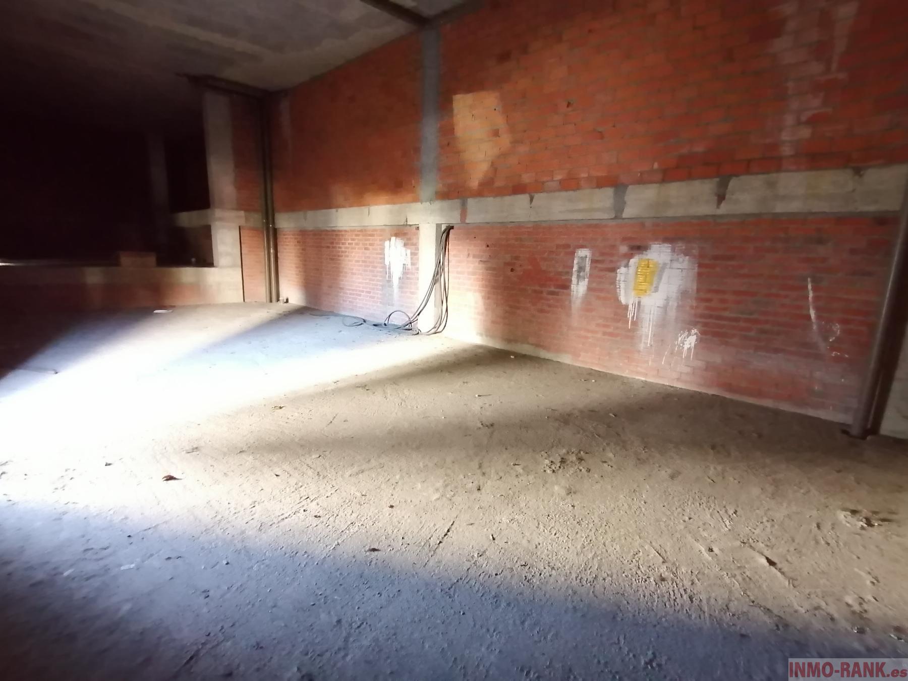 For sale of commercial in Vigo
