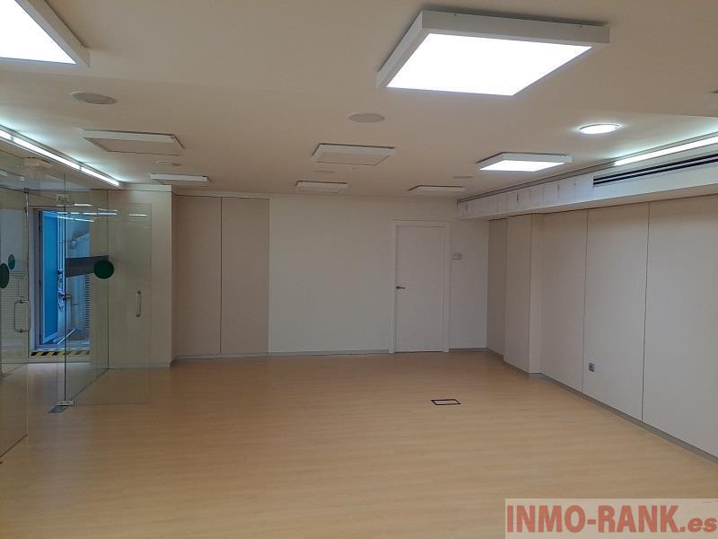 For rent of commercial in Vigo