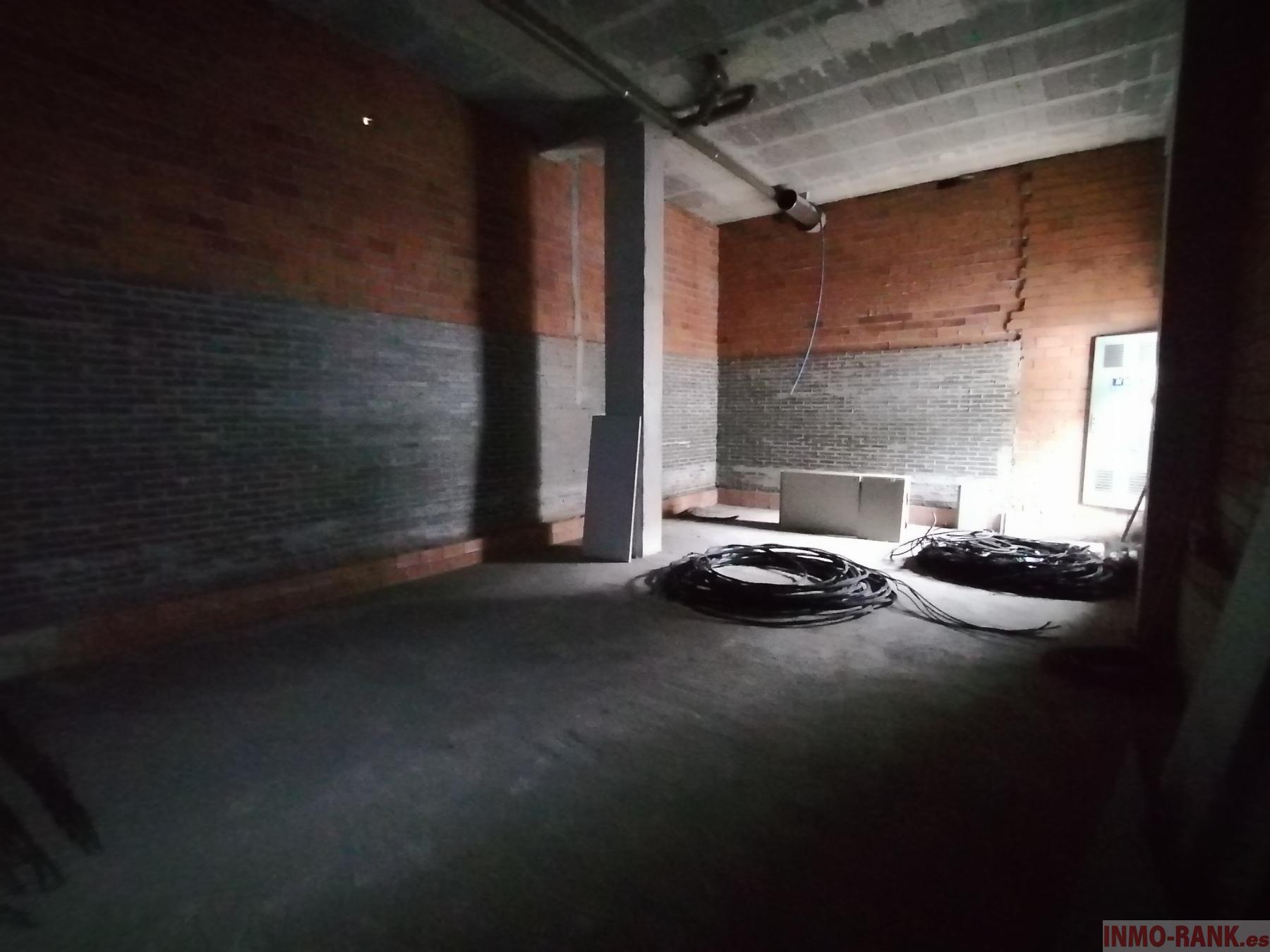 For sale of commercial in Vigo