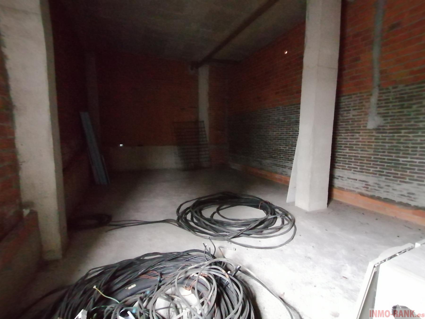 For sale of commercial in Vigo