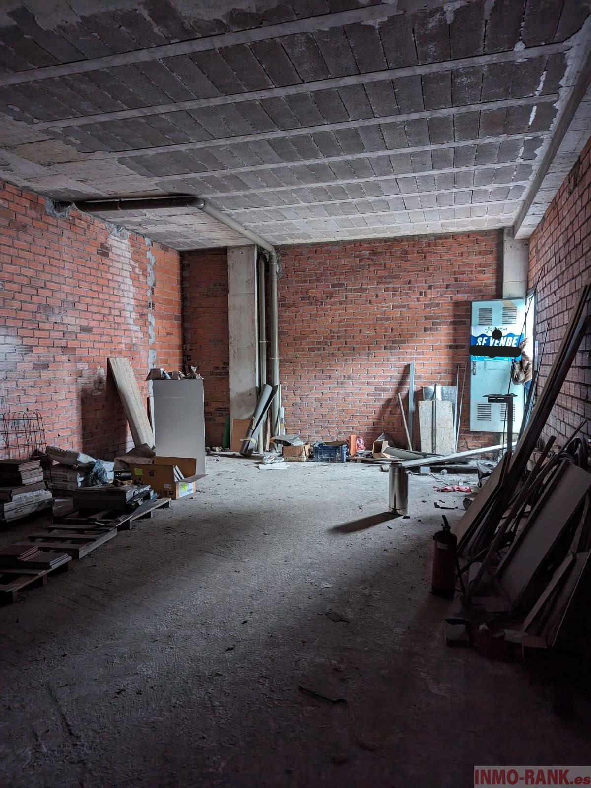 For sale of commercial in Vigo