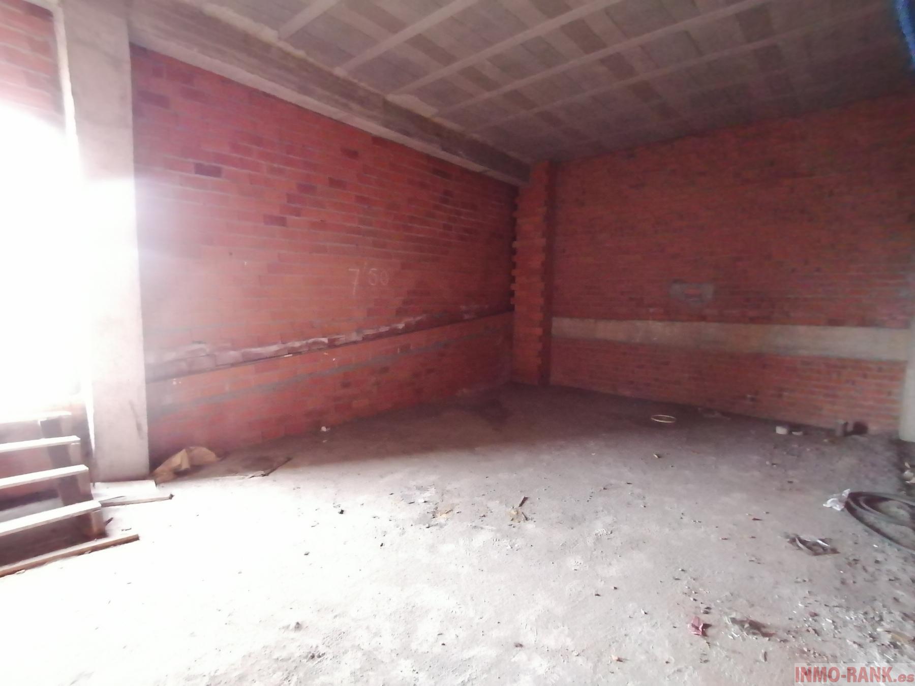 For sale of commercial in Vigo