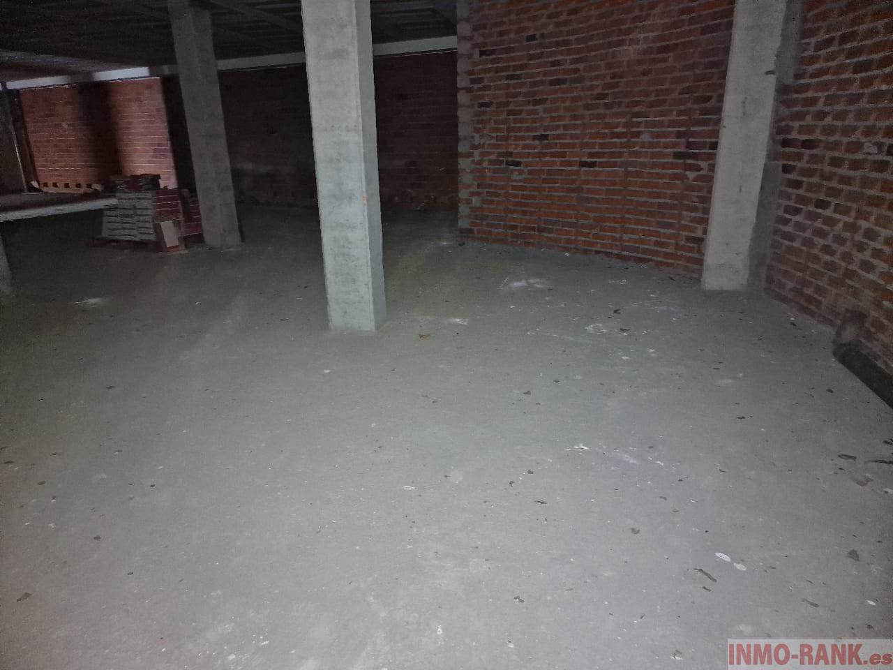 For sale of commercial in Vigo