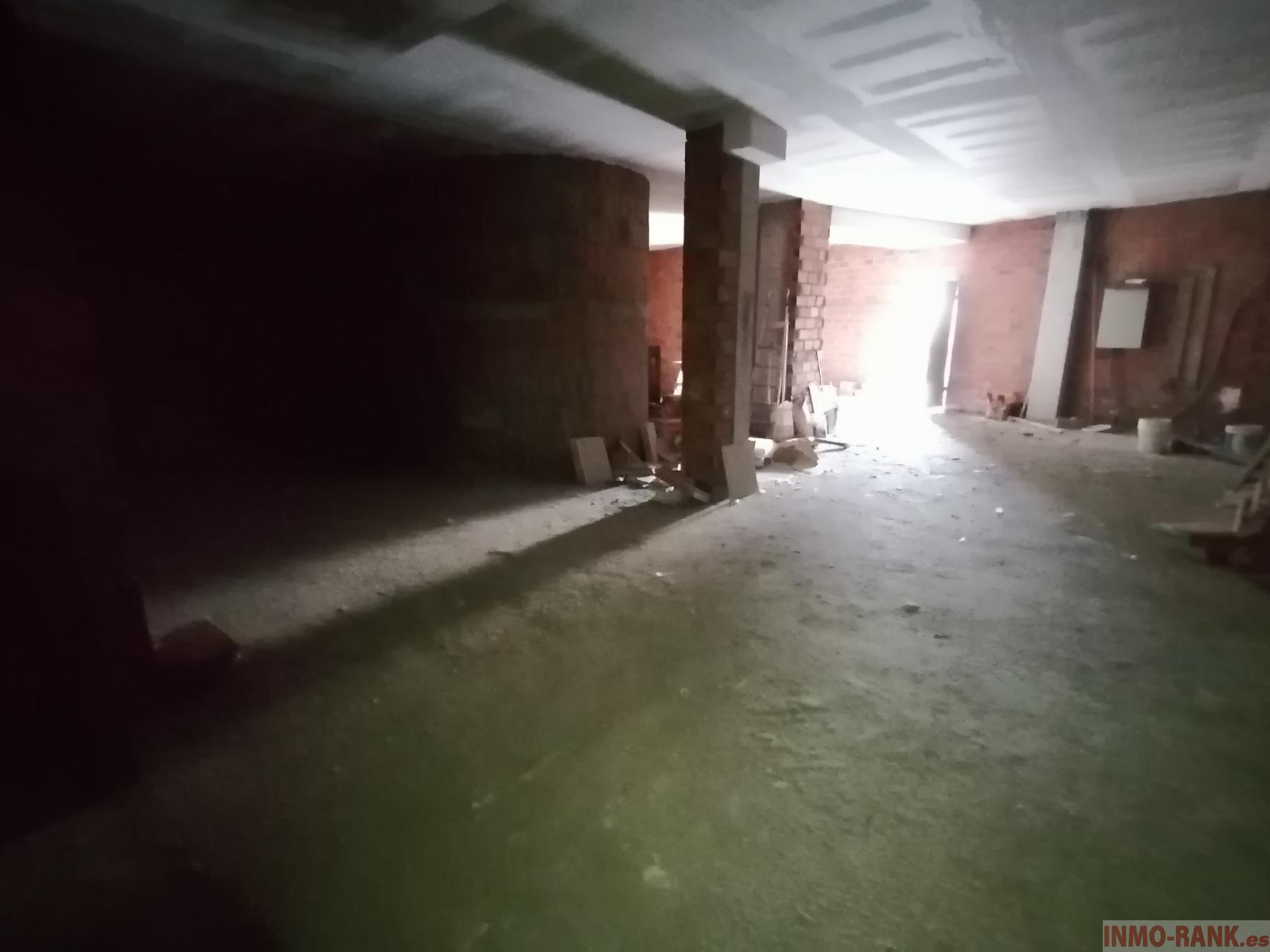 For sale of commercial in Vigo