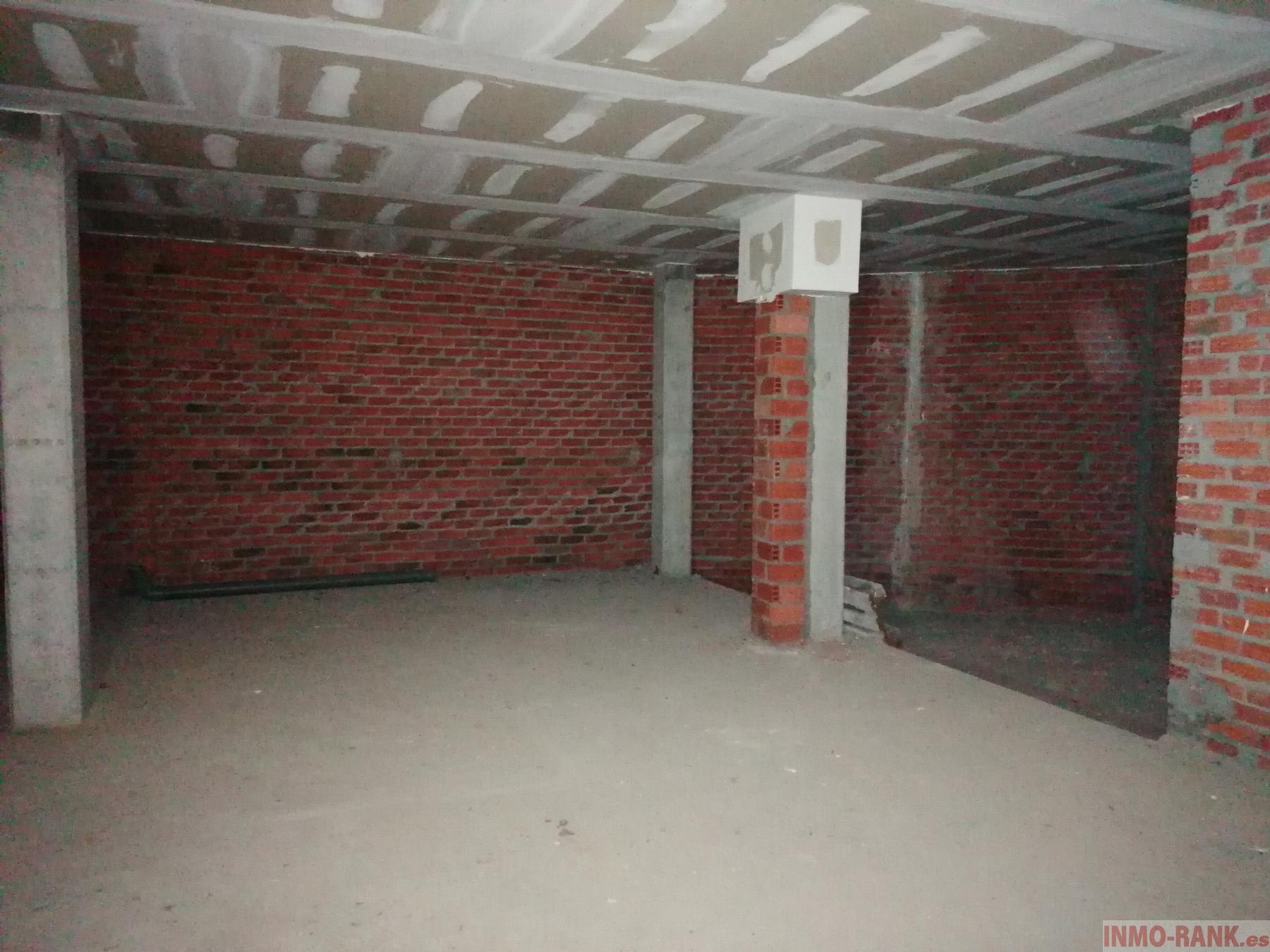 For sale of commercial in Vigo