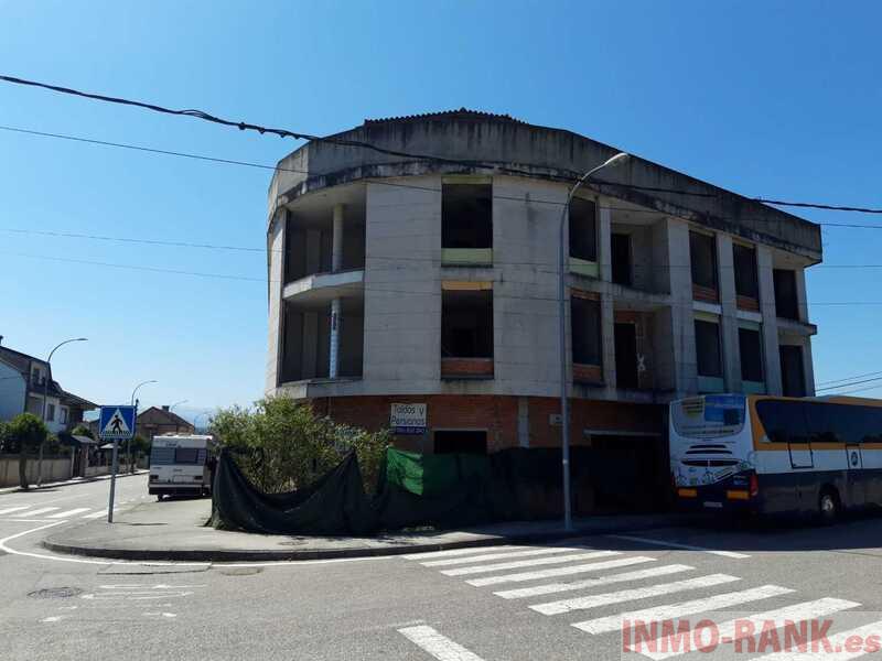 For sale of building in Salvaterra de Miño