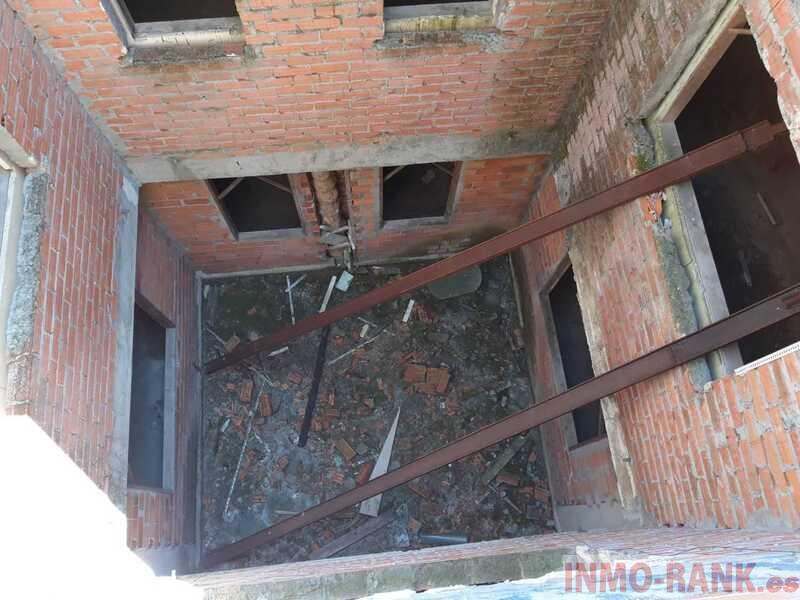 For sale of building in Salvaterra de Miño