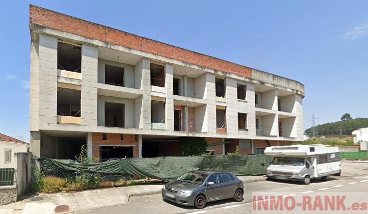 For sale of building in Salvaterra de Miño