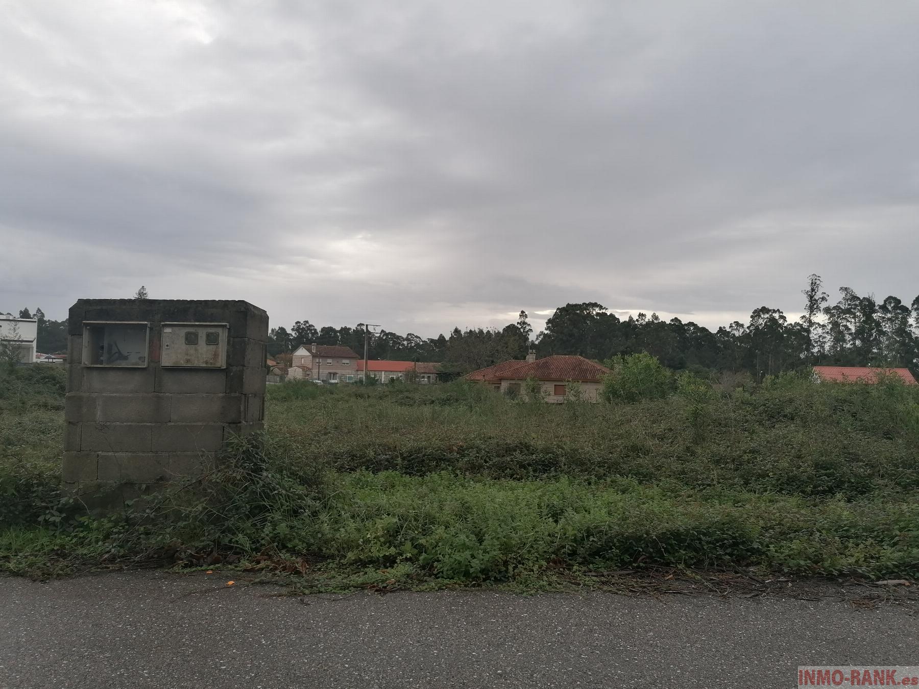 For sale of land in Tomiño