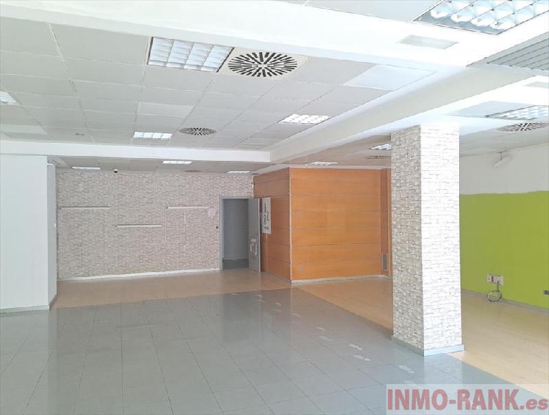 Venta de local en Tomiño