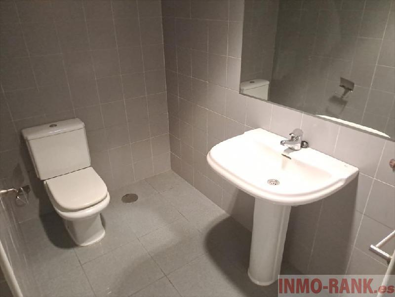 Venta de local en Tomiño