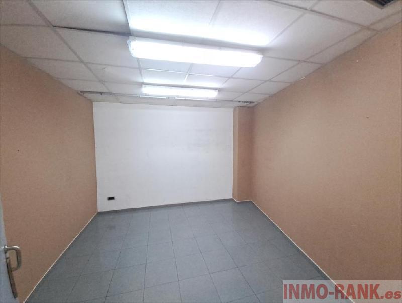 Venta de local en Tomiño