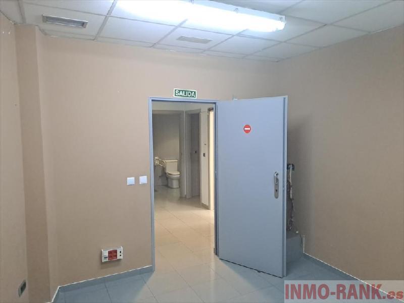 Venta de local en Tomiño