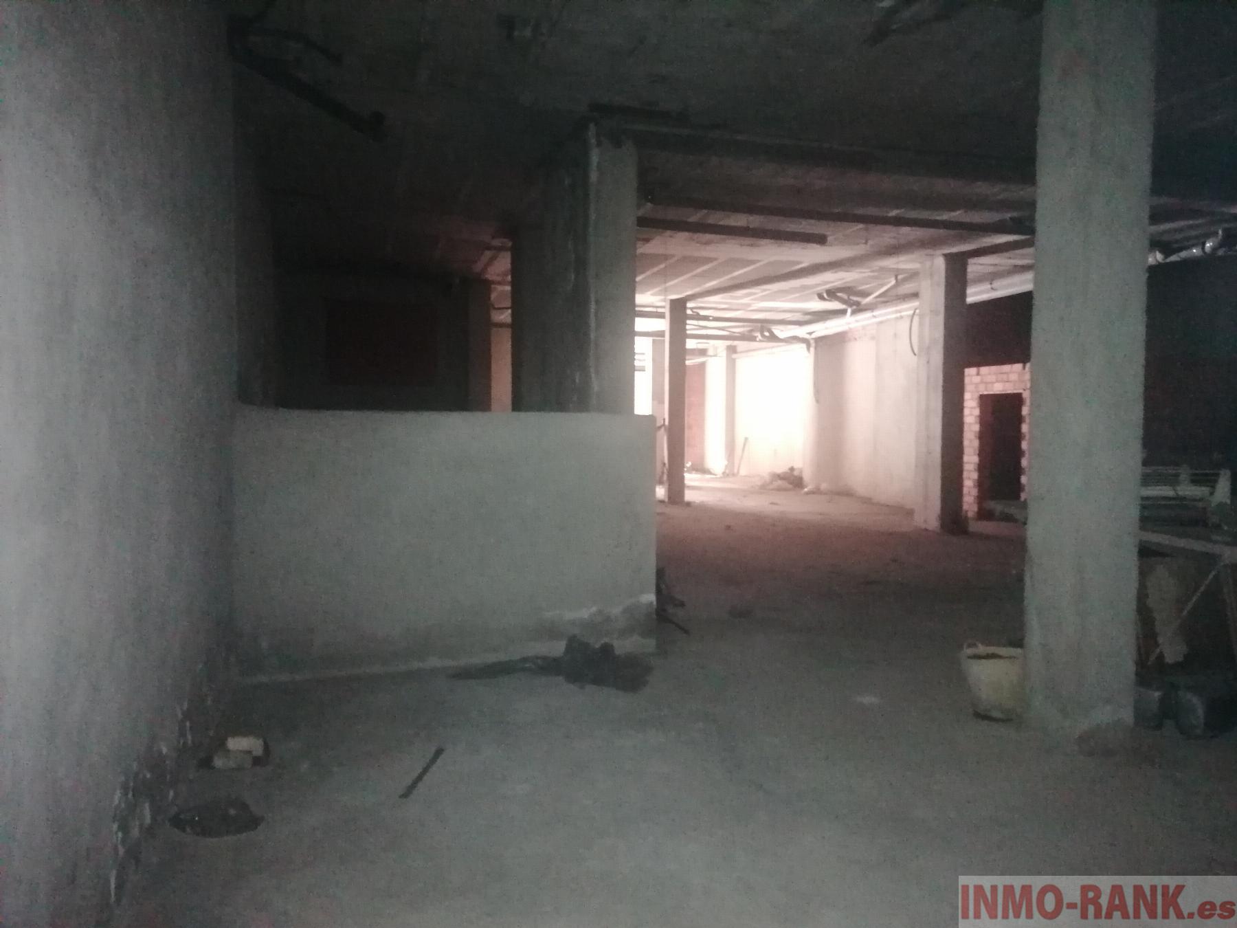 Venta de local en A Cañiza
