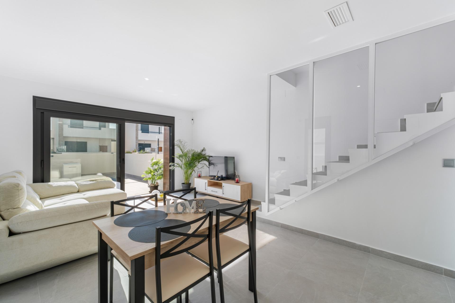 Venta de chalet en Daya Nueva