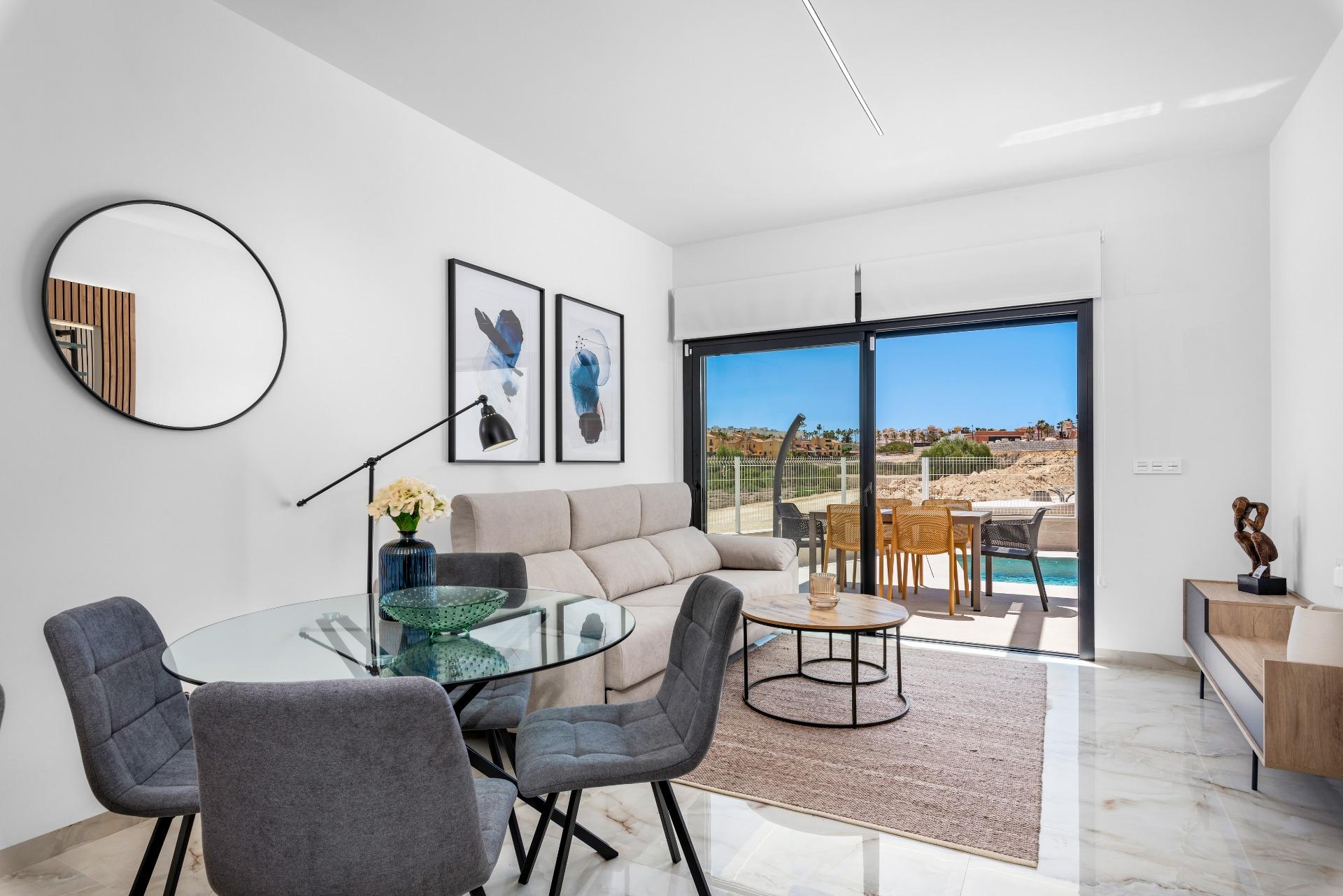 Venta de villa en Algorfa