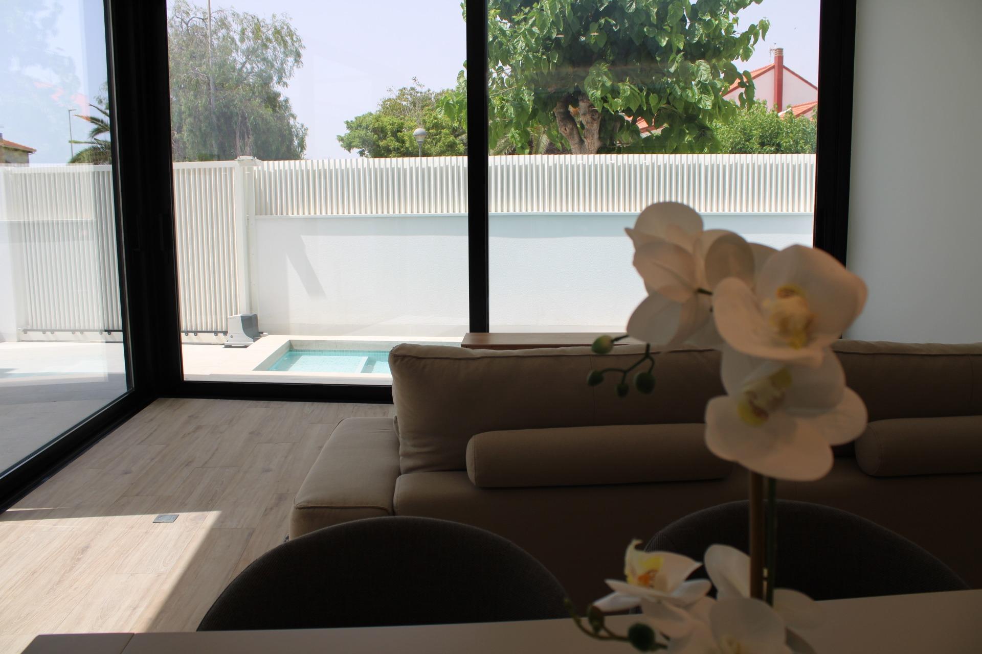 Venta de villa en Pilar de la Horadada