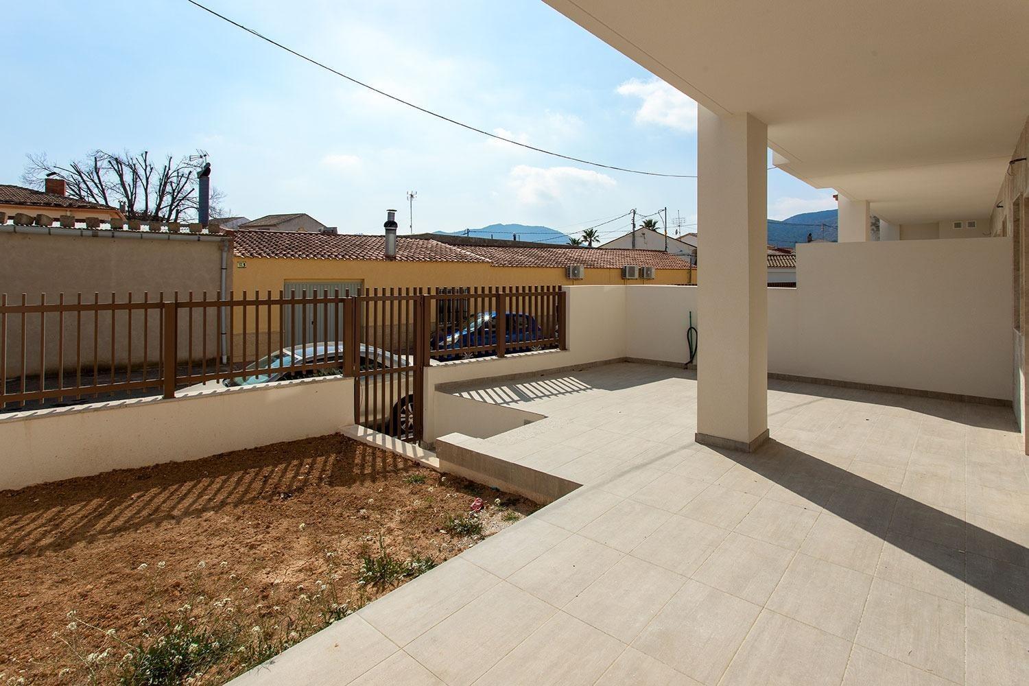 Venta de casa en Hondon de las Nieves