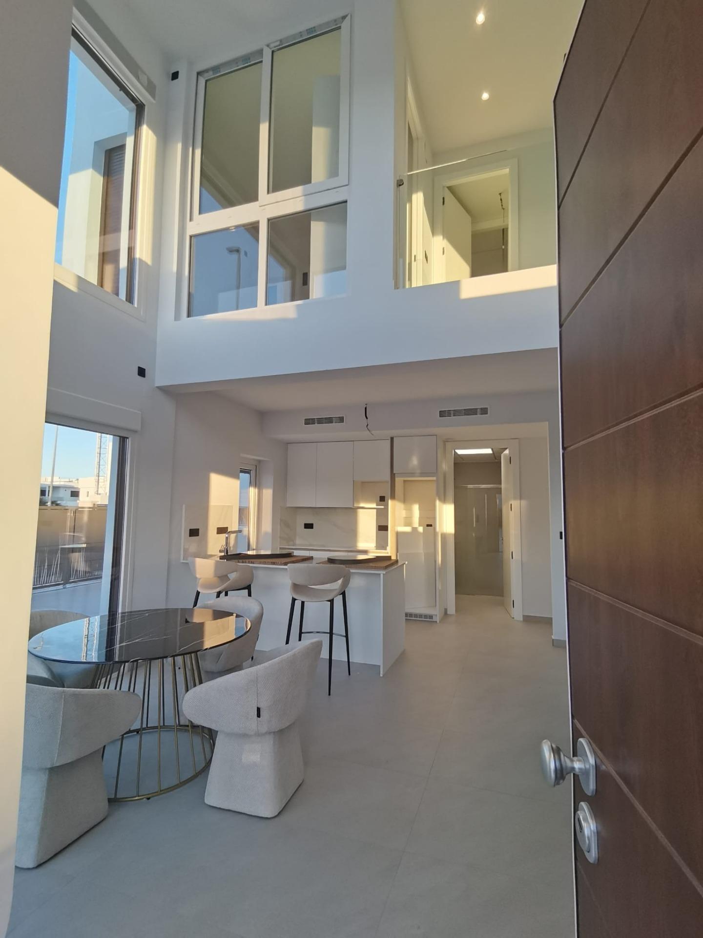 Venta de villa en Los Montesinos