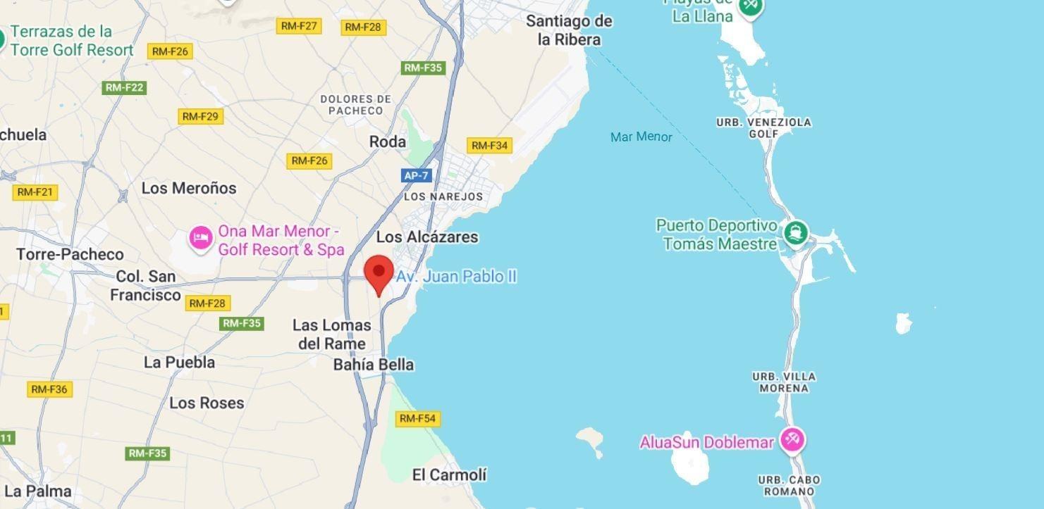 Venta de casa en Los Alcázares
