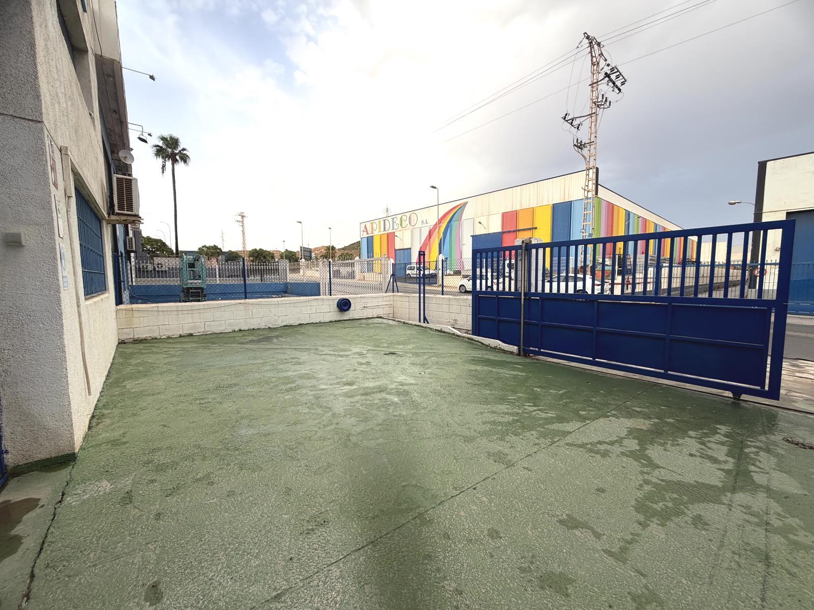 Alquiler de nave en Cartagena