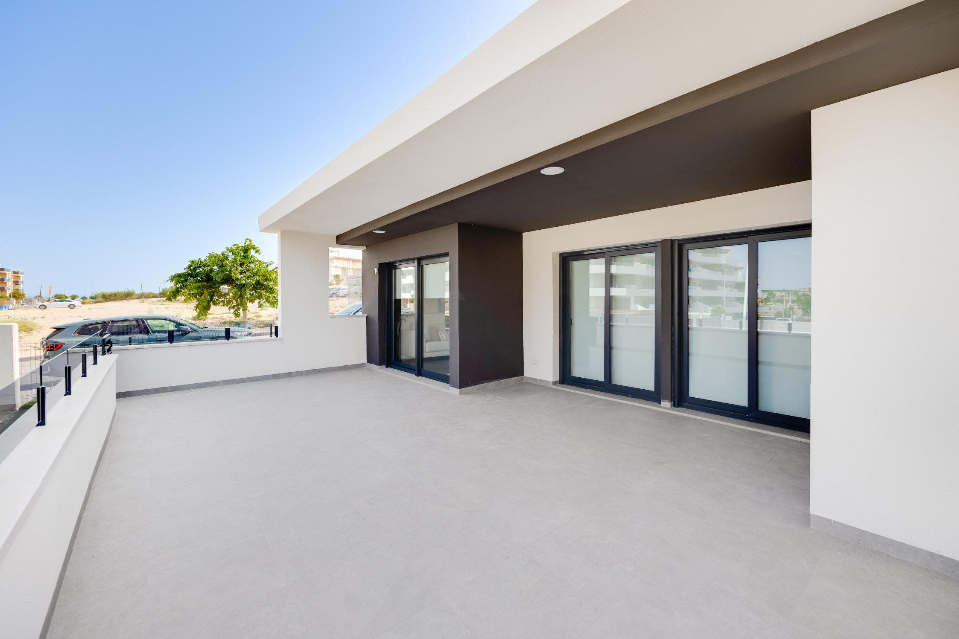 Venta de planta baja en San Miguel de Salinas