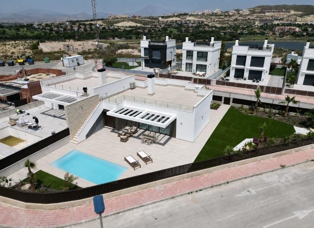 Venta de villa en Mutxamel