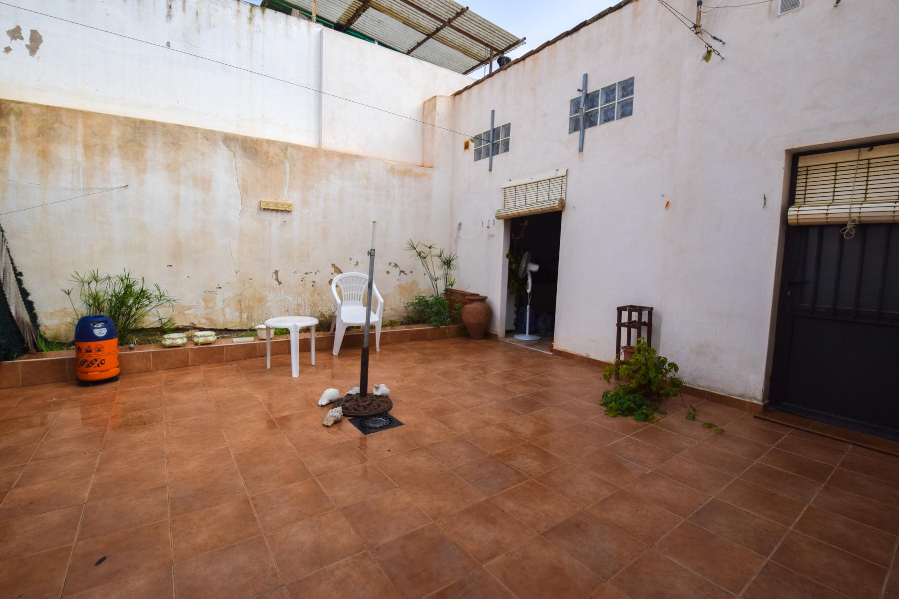For sale of ground floor in Cartagena