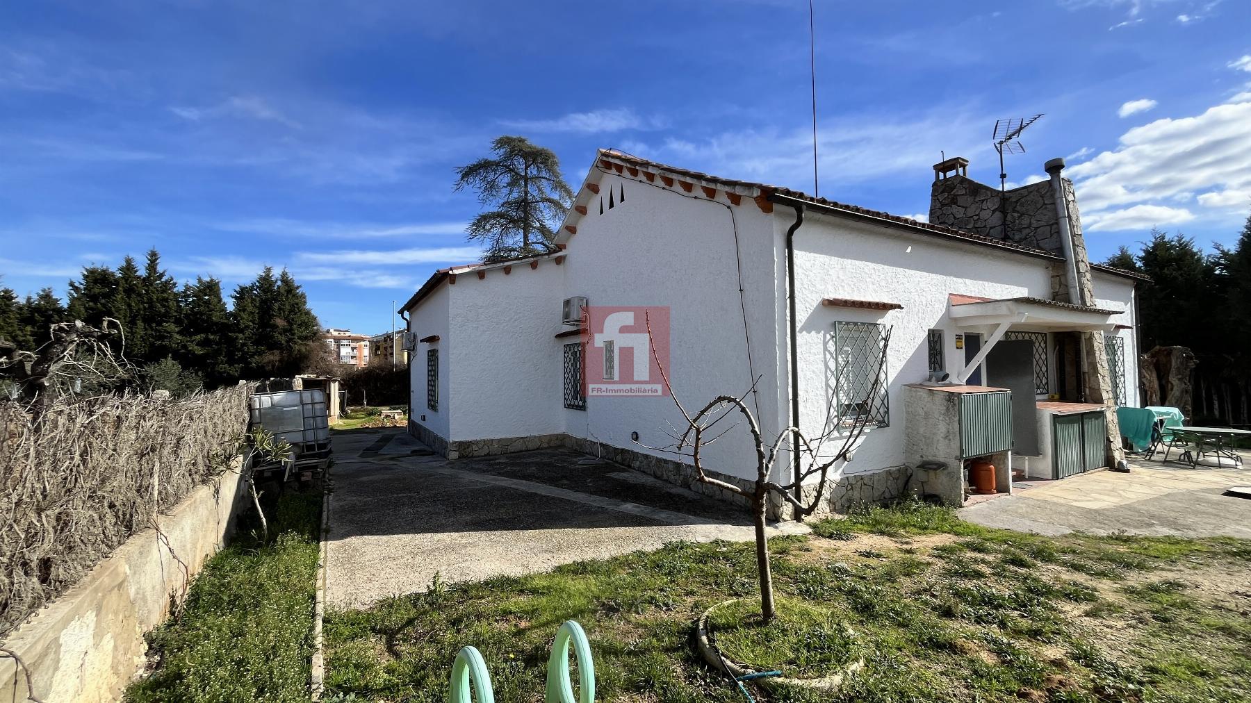 Venta de masía en Santa Margarida i els Monjos