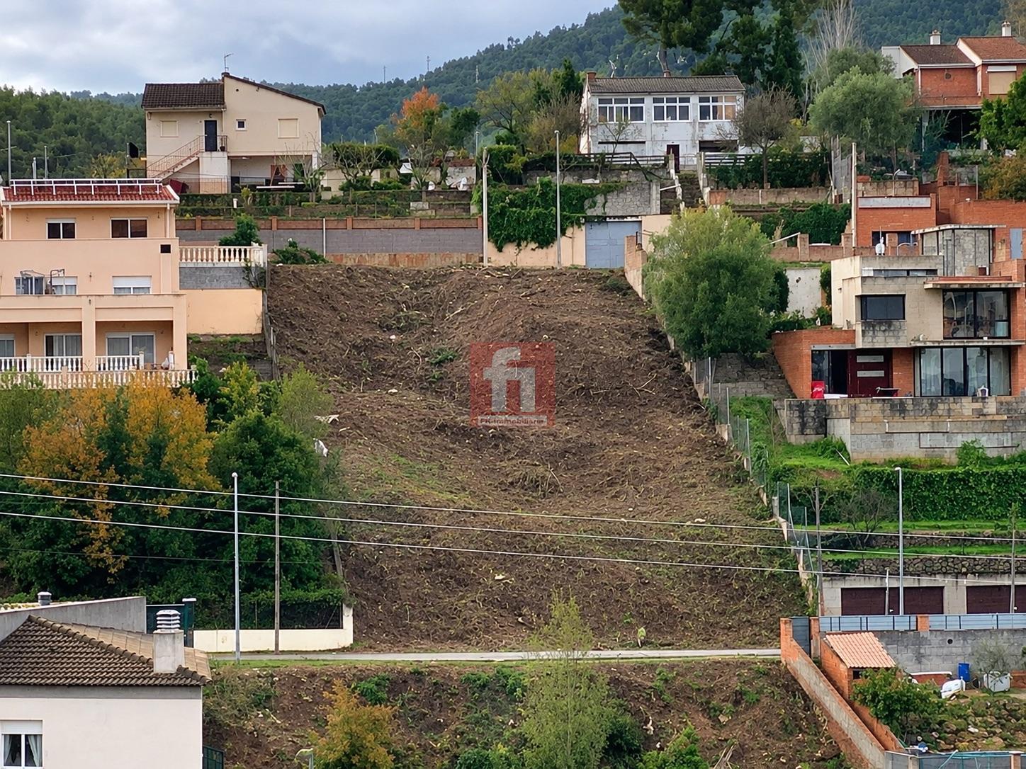 Venta de terreno en Vallirana