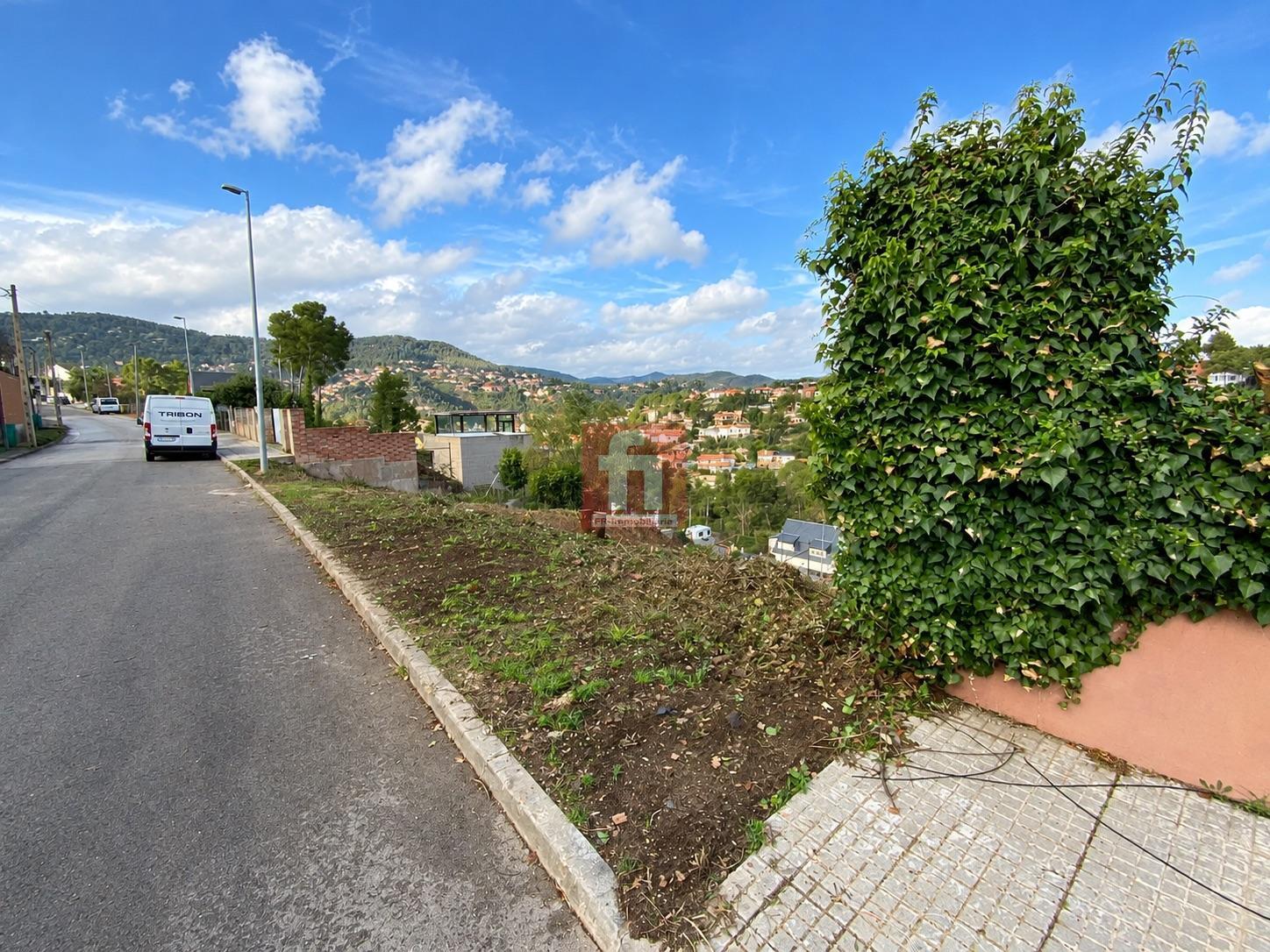 Venta de terreno en Vallirana
