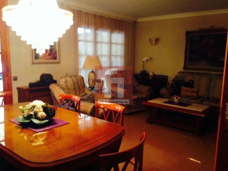 For sale of house in Castellar del Vallès