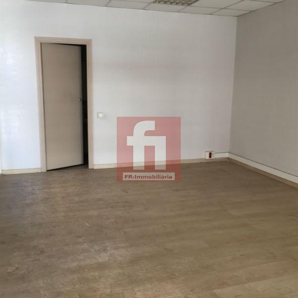 For sale of commercial in Sabadell