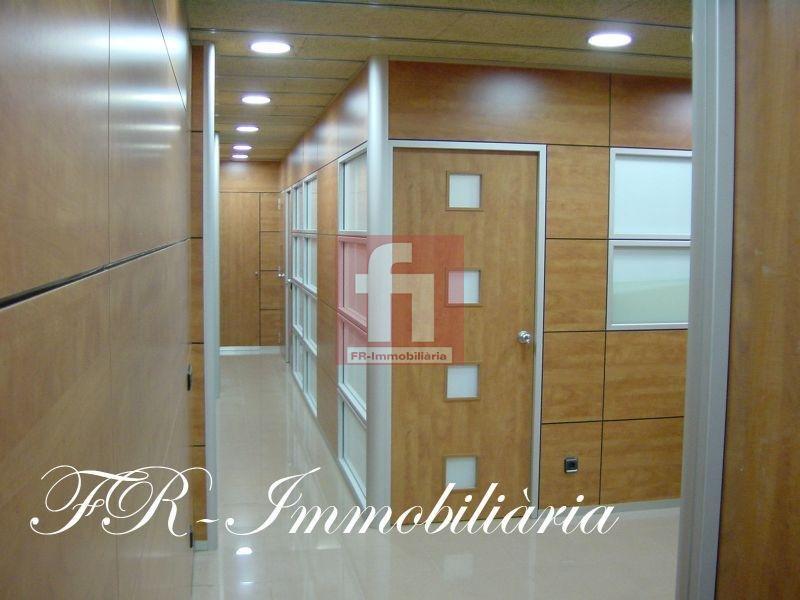 For sale of office in Sabadell