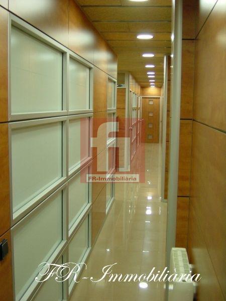 For sale of office in Sabadell