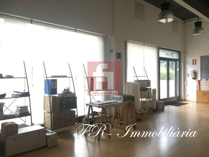 For sale of commercial in Sabadell