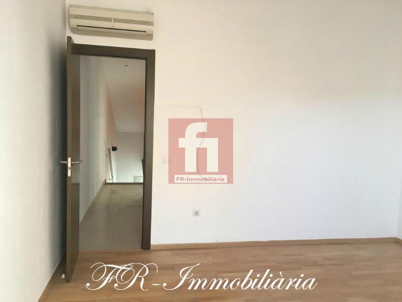 For sale of duplex in Sabadell