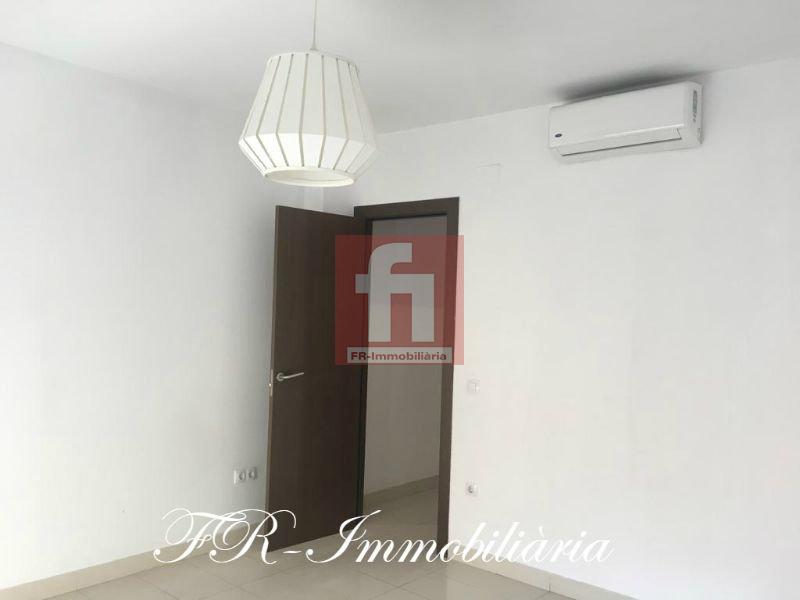 For sale of duplex in Sabadell