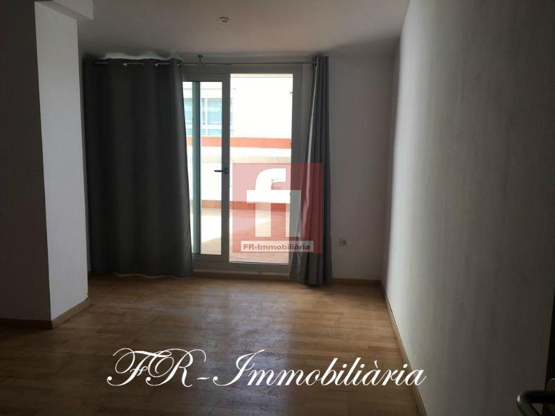 For sale of duplex in Sabadell
