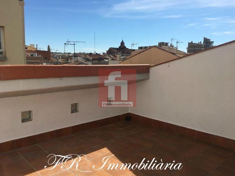 For sale of duplex in Sabadell