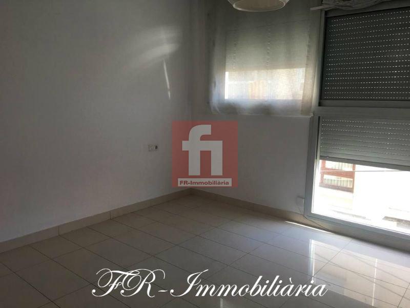 For sale of duplex in Sabadell
