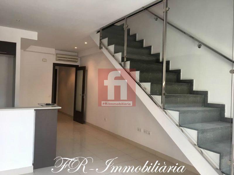 For sale of duplex in Sabadell