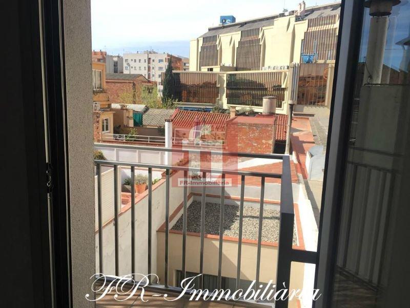 For sale of duplex in Sabadell