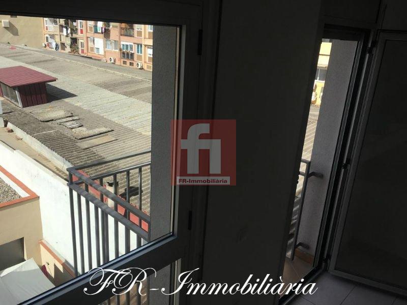 For sale of duplex in Sabadell