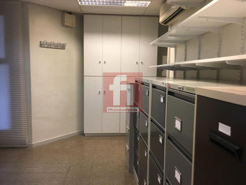For sale of office in Sabadell